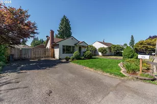 2205 W 28th St, Vancouver, WA 98660 - Photo 1