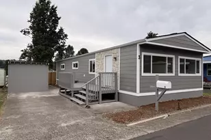 4424 SE Roethe Rd, Milwaukie, OR 97267 - Photo 1