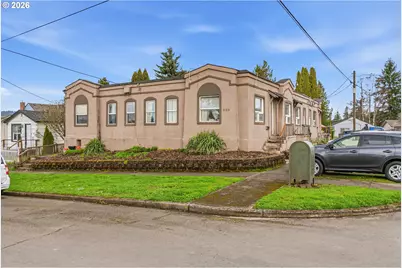 809 Columbia St, Kelso, WA 98626 - Photo 1