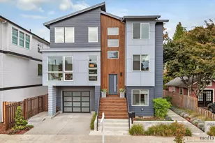 2021 SE Woodward St, Portland, OR 97202 - Photo 1