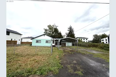 1015 Willow St, Kelso, WA 98626 - Photo 1