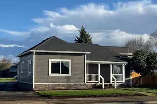 225 N Molalla Ave, Molalla, OR 97038 - Photo 1