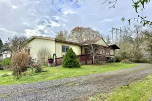 185 N 3rd St, Lakeside, OR 97449 - Photo 1