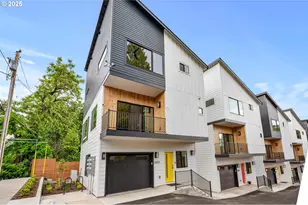 10727 NE Fremont St, Portland, OR 97220 - Photo 1