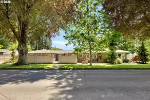 2251 Louisiana St, Longview, WA 98632 - Photo 1