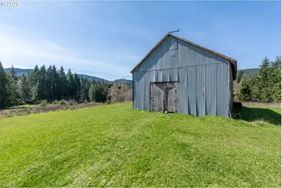 727 Greenwood Rd, Kalama, WA 98625 - Photo 1
