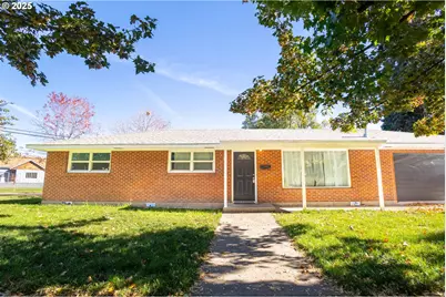 1009 13th St, La Grande, OR 97850 - Photo 1