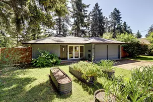 1112 NE 113th Ave, Portland, OR 97220 - Photo 1