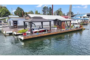 1645 N Jantzen Ave, Portland, OR 97217 - Photo 1