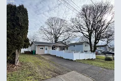 424 S 9th St, Saint Helens, OR 97051 - Photo 1