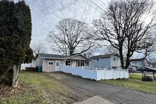 424 S 9th St, Saint Helens, OR 97051 - Photo 1