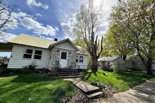 410 Division St, Elgin, OR 97827 - Photo 1