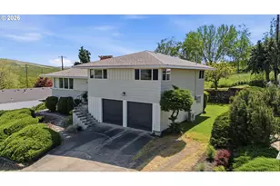 720 E 21st Pl, The Dalles, OR 97058 - Photo 1