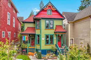 143 Washington St, Astoria, OR 97103 - Photo 1