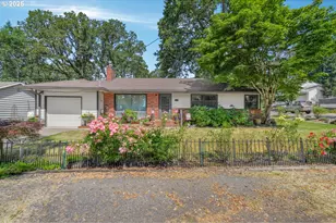 3227 SE Westview Ave, Milwaukie, OR 97267 - Photo 1