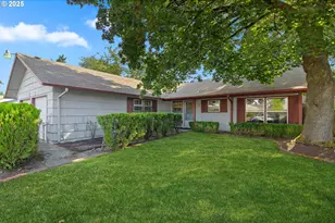 19748 NE Everett Ln, Portland, OR 97230 - Photo 1