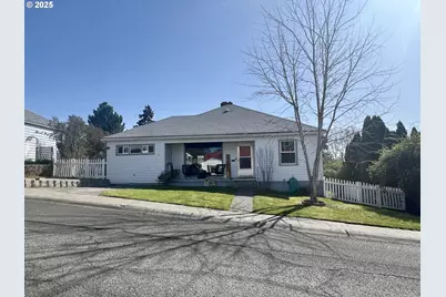 706 NW 10th St, Pendleton, OR 97801 - Photo 1