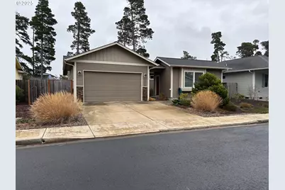 4040 Nandina Dr, Florence, OR 97439 - Photo 1