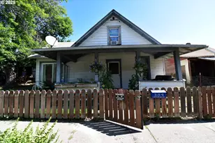 309 W 7th St, The Dalles, OR 97058 - Photo 1