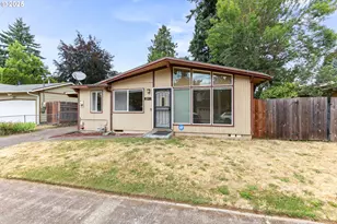 9125 SE Ash St, Portland, OR 97216 - Photo 1