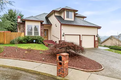 786 NE Edgehill Dr, Estacada, OR 97023 - Photo 1