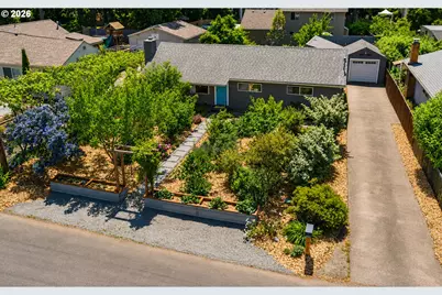 11808 SE Taylor St, Portland, OR 97216 - Photo 1