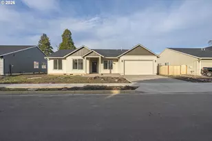 673 Parker Loop, Silverton, OR 97381 - Photo 1