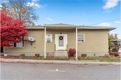 320 NE Tohomish St, White Salmon, WA 98672 - Photo 1