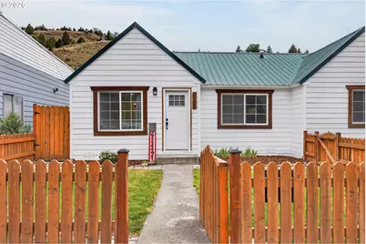 407 S Canyon Blvd, John Day, OR 97845 - Photo 1