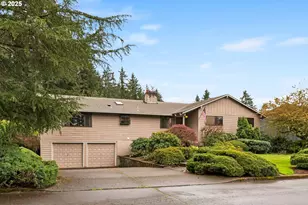 21050 S Mossy Rock Ct, Oregon City, OR 97045 - Photo 1