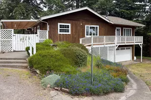 1372 Hampton Rd, Brookings, OR 97415 - Photo 1