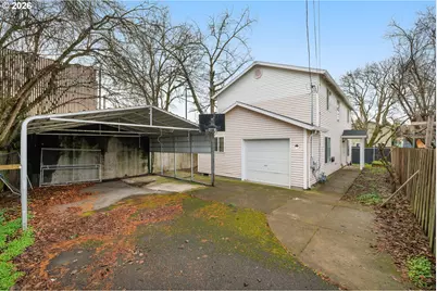 8704 SE Rhone St, Portland, OR 97266 - Photo 1