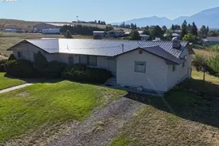 307 Wagner St, Enterprise, OR 97828 - Photo 1
