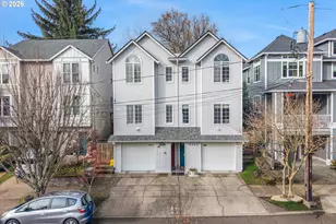 3329 SE Waverleigh Blvd, Portland, OR 97202 - Photo 1