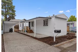 4424 SE Roethe Rd, Milwaukie, OR 97267 - Photo 1