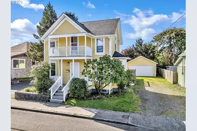 727 12th Ave, Seaside, OR 97138 - Photo 1