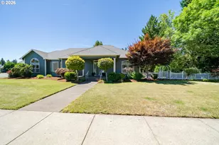 785 N 15th Ave, Stayton, OR 97383 - Photo 1