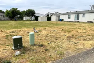 1609 Granite St, Woodburn, OR 97071 - Photo 1