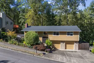 1947 SE Meadow Ct, Gresham, OR 97080 - Photo 1