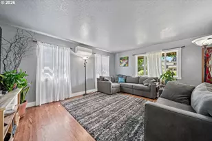4902 NE 78th Ave, Portland, OR 97218 - Photo 9