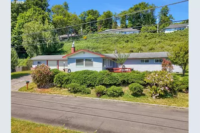 450 Pleasant Ave, Astoria, OR 97103 - Photo 1