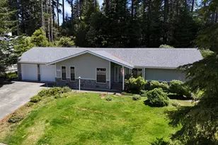 936 Helen Ln, Brookings, OR 97415 - Photo 1