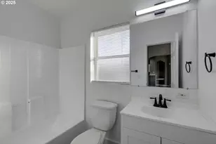 911 York St, Aumsville, OR 97325 - Photo 19