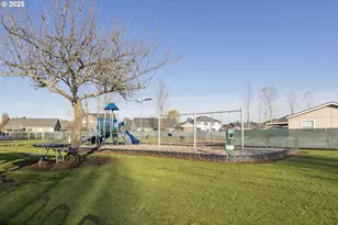 911 York St, Aumsville, OR 97325 - Photo 25