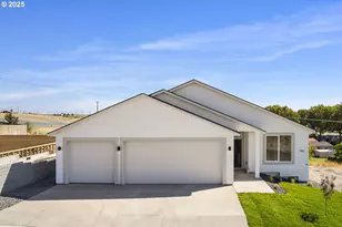 1782 NE 9th Pl, Hermiston, OR 97838 - Photo 1