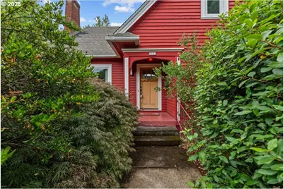 7634 N Albina Ave, Portland, OR 97217 - Photo 1