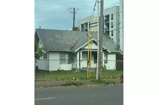 9825 NE Glisan St, Portland, OR 97220 - Photo 1
