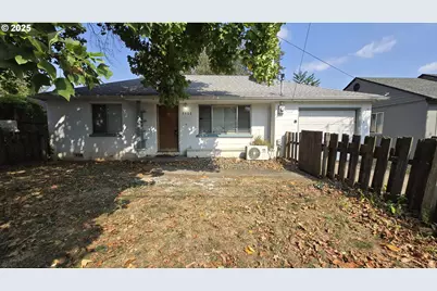 2502 E 27th St, Vancouver, WA 98661 - Photo 1