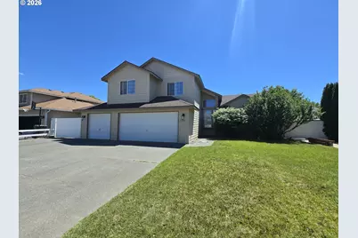 1166 E Main St, Hermiston, OR 97838 - Photo 1