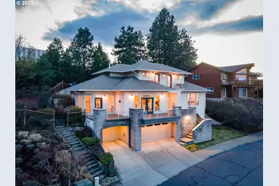 304 E Scenic View Ln, The Dalles, OR 97058 - Photo 1